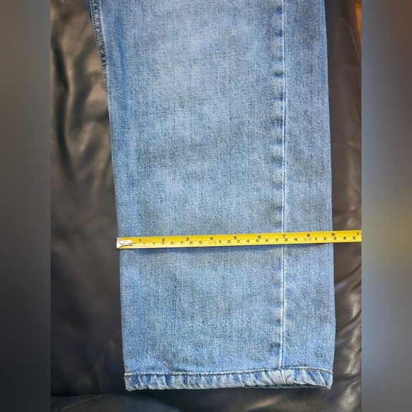 Zara Straight leg Sz 8/30W Denim  Jeans 100% Cotton Non Stretchy Zipper 5 Pocket - Picture 9 of 9